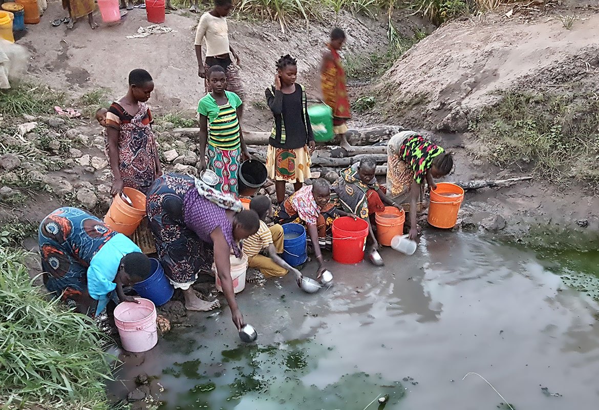 a01-group-getting-dirty-water